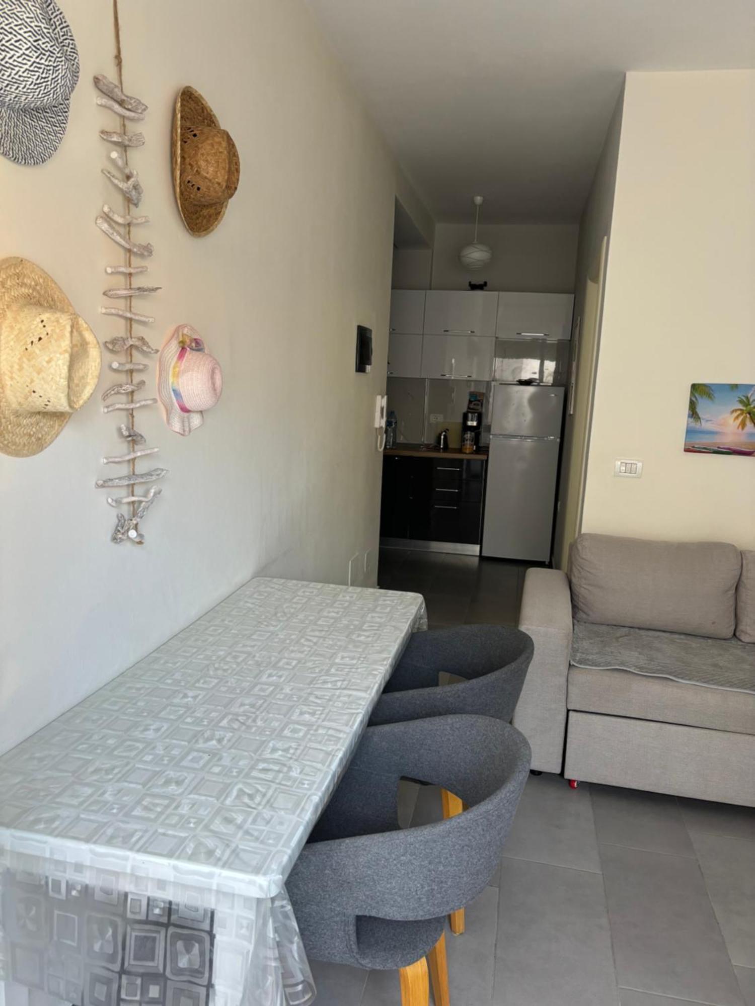 Apartament Kris In Durres Plazh Eksteriør bilde